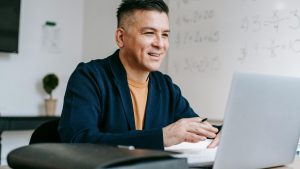 Hourly, Retainer or Project-Based_ Choosing the Right ConsultantTop 5 Digital Skills You Need to Stay Relevant in 2026 - Arsalanz.com - Muhammad Arsalan Qureshi IT CONSULTANCY Services